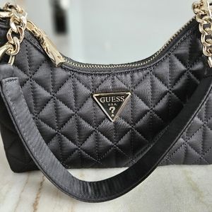GUESS shoulder bag (Brand New)